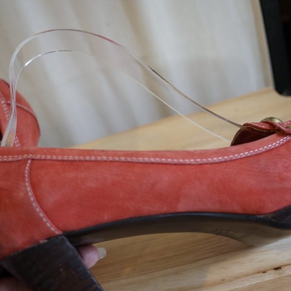 Dolce & Gabbana Red Suede Pumps size 40 us 7.5 - Picture 8 of 8